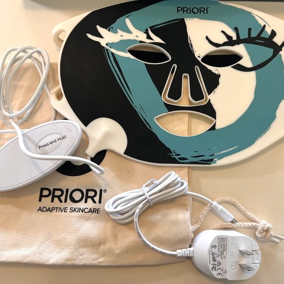 Priori UNVEILED Flexible LED Light Therapy Mask - Like New - Picture 6 of 9